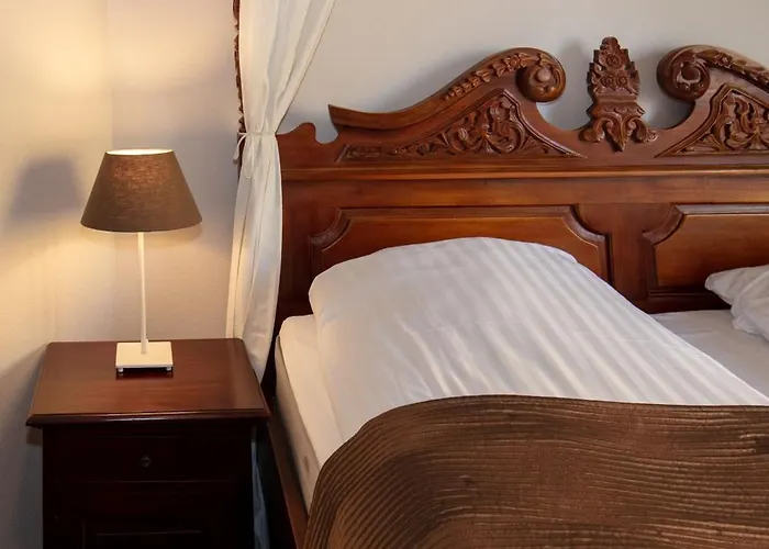 Foldens Hotel