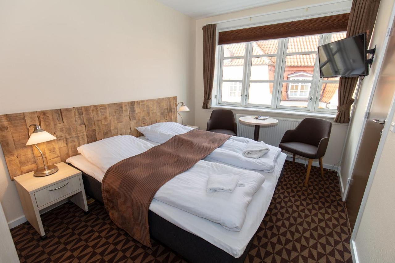 Foldens Hotel 3*